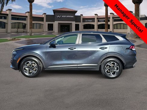 Used 2024 Kia Sportage LX image 5