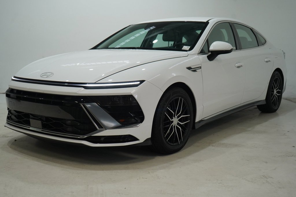 Used 2024 Hyundai Sonata SEL FWD image 3