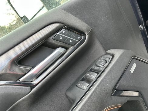 Used 2024 GMC Sierra 3500 AT4 w/ AT4 Premium Plus Package image 11