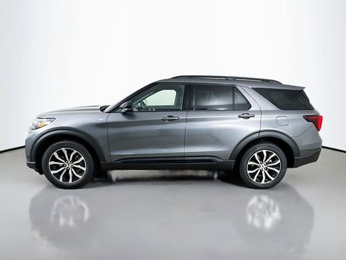 New 2026 Ford Explorer ST-Line image 4
