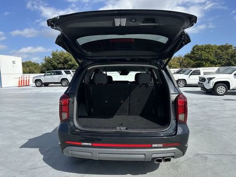 Used 2025 Hyundai Palisade SEL image 28