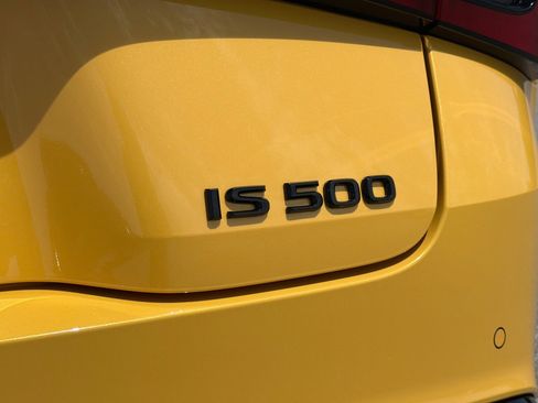 Used 2025 Lexus IS 500 RWD image 11