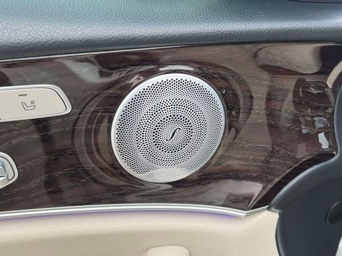 Used 2019 Mercedes-Benz E 300 image 18