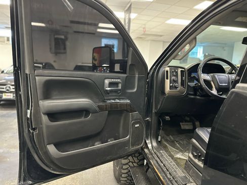 Used 2016 GMC Sierra 3500 Denali w/ Duramax Plus Package image 13