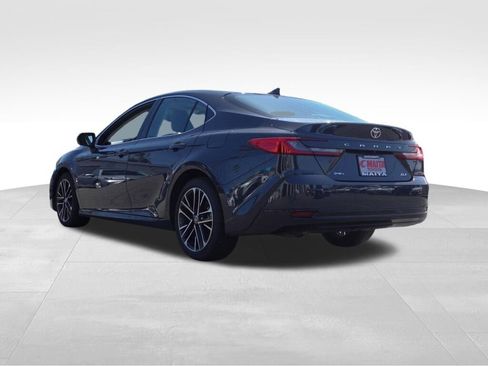 Certified 2025 Toyota Camry XLE image 6