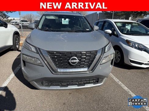 Used 2023 Nissan Rogue Platinum w/ Platinum Premium Package image 2
