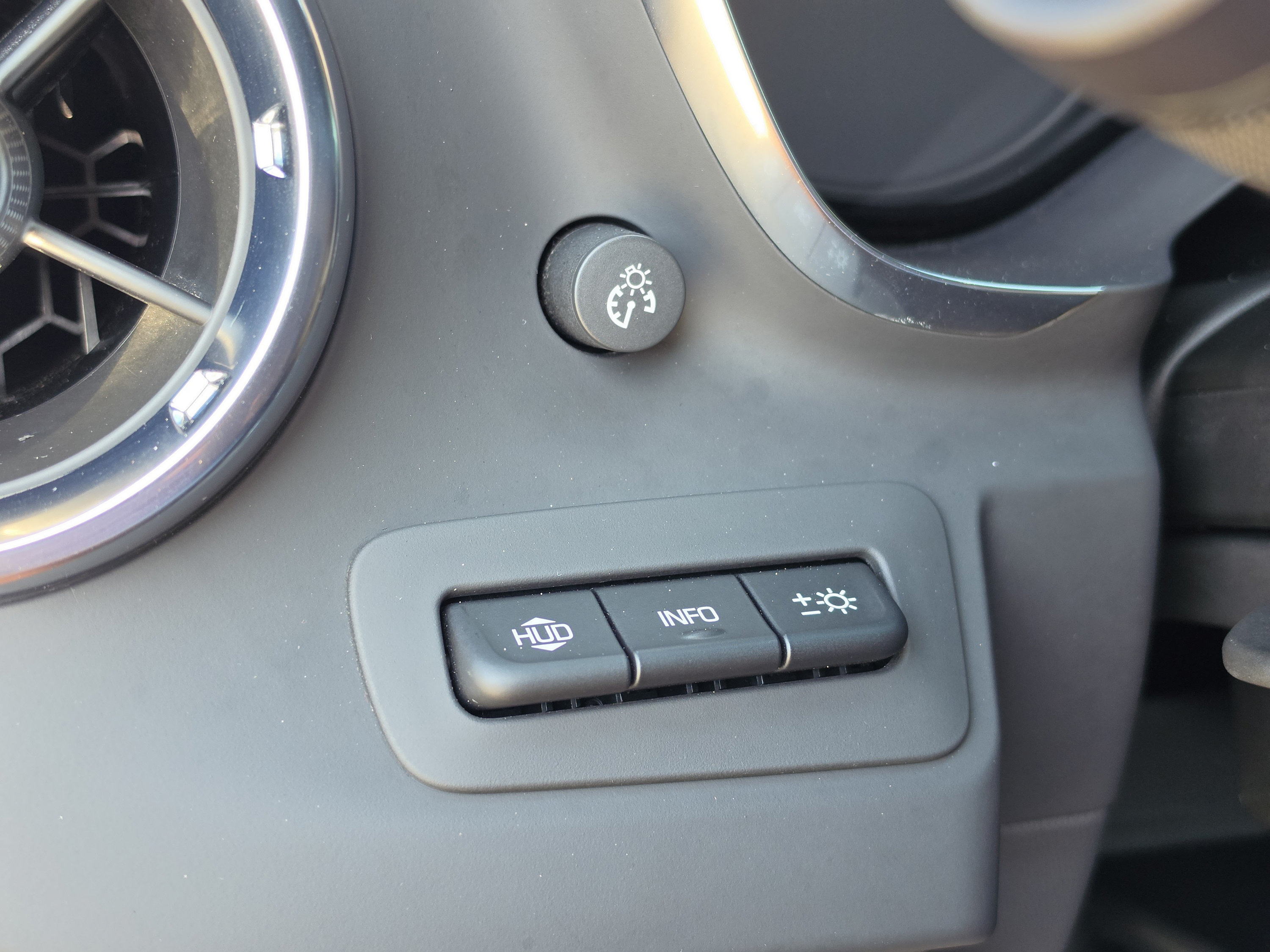 Used 2023 Chevrolet Camaro SS RWD image 30