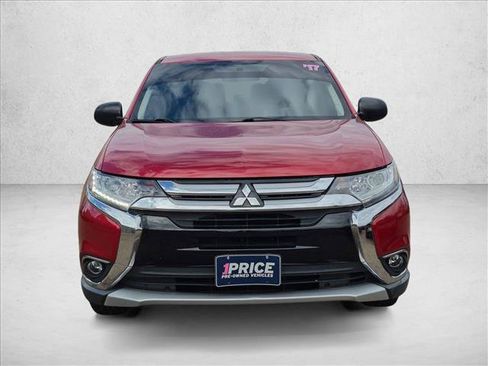 Used 2017 Mitsubishi Outlander ES AWD/4WD image 2