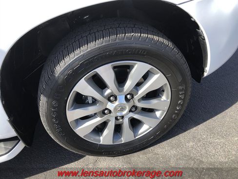 Used 2017 Toyota Sequoia Limited w/ Safety & Convenience Package image 27