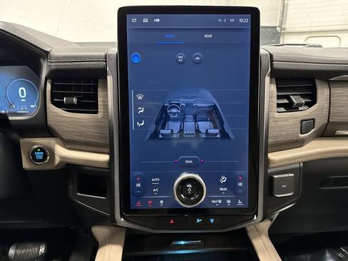 Used 2022 Ford Expedition Max Limited image 22