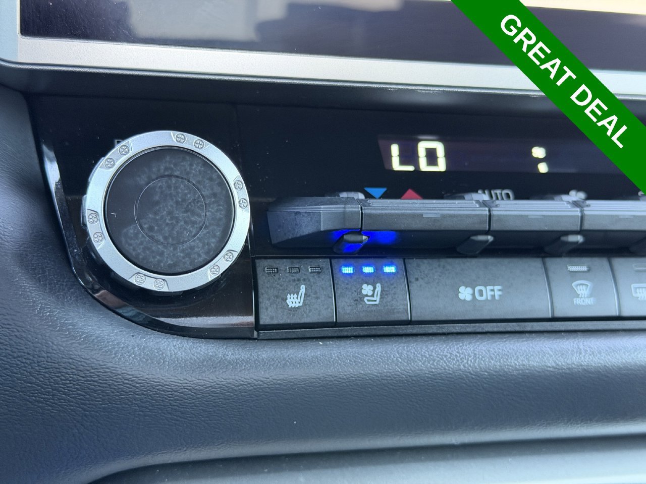 Used 2025 Toyota Tundra Platinum AWD/4WD image 15