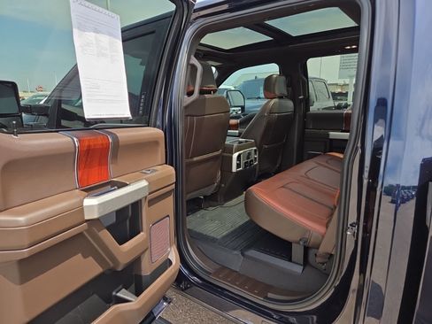 Used 2022 Ford F250 King Ranch w/ King Ranch Ultimate Package AWD/4WD image 38
