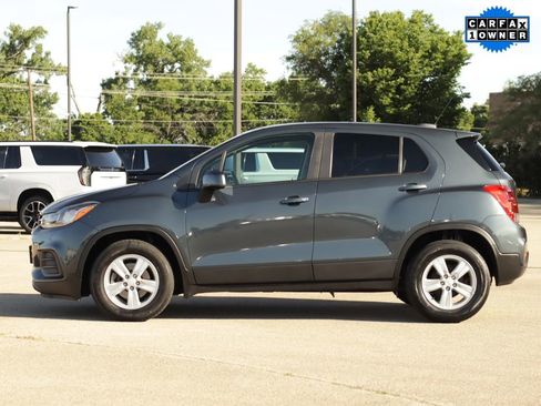 Used 2021 Chevrolet Trax LS w/ Tint and Cruise Package FWD image 4