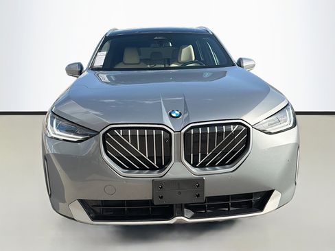 Used 2025 BMW X3 xDrive30i w/ Premium Package image 8