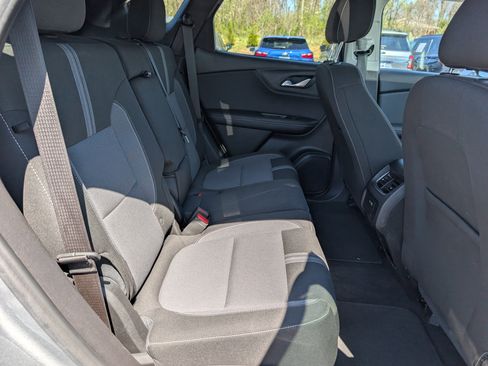 Used 2024 Chevrolet Blazer LT w/ Convenience Package image 12