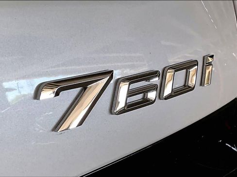 Certified 2025 BMW 760i xDrive w/ Executive Package image 10