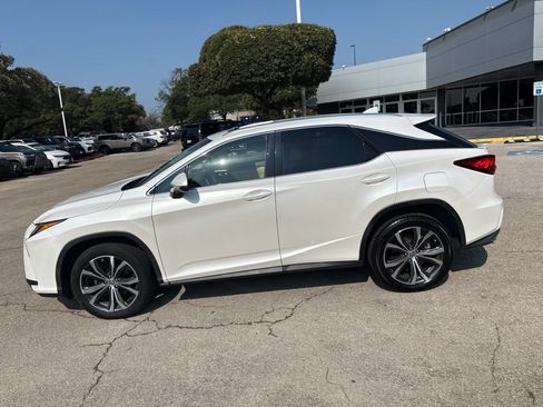 Used 2017 Lexus RX 350 FWD w/ Premium Package image 2