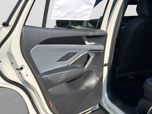 New 2026 Volkswagen Tiguan SEL R-Line AWD/4WD image 12