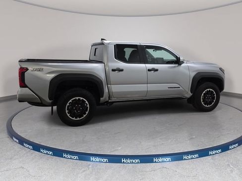 Certified 2024 Toyota Tacoma TRD Off-Road w/ TRD Off Road Upgrade Package AWD/4WD image 5