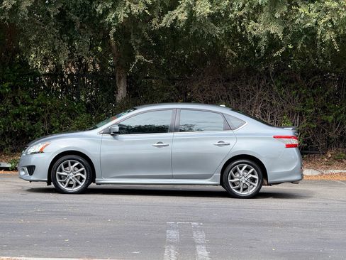 Used 2013 Nissan Sentra SR w/ Driver Pkg FWD image 2
