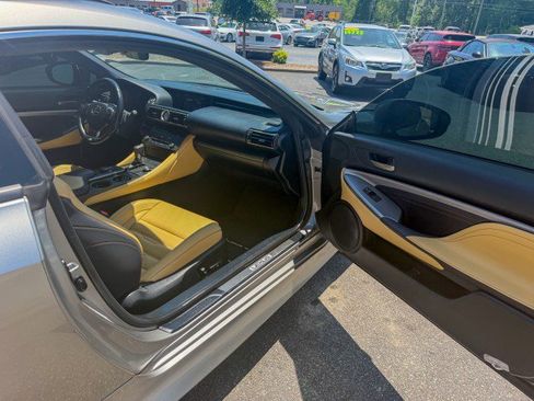 Used 2016 Lexus RC 200t RWD image 15