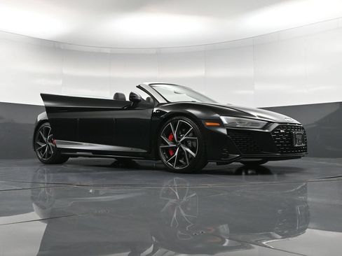Used 2023 Audi R8 V10 performance w/ Carbon Exterior Package RWD image 36