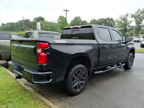 Used 2020 Chevrolet Silverado 1500 LT Trail Boss w/ Midnight Edition AWD/4WD image 9