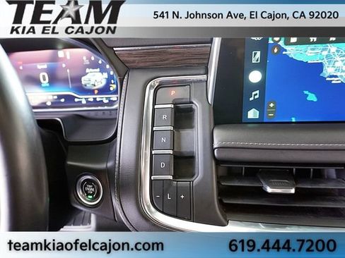 Used 2022 Chevrolet Suburban Z71 AWD/4WD image 31