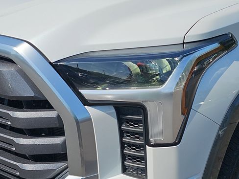 Used 2022 Toyota Tundra Limited AWD/4WD image 27