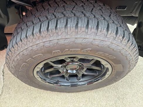 Used 2026 Toyota Tacoma TRD Sport AWD/4WD image 5