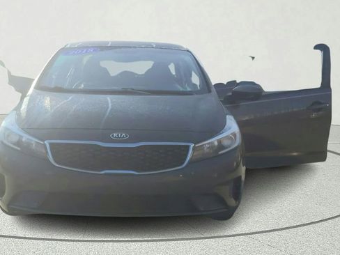 Used 2018 Kia Forte LX FWD image 9