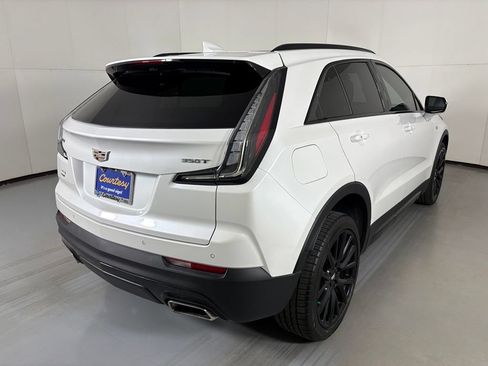 Used 2022 Cadillac XT4 Sport AWD/4WD image 8