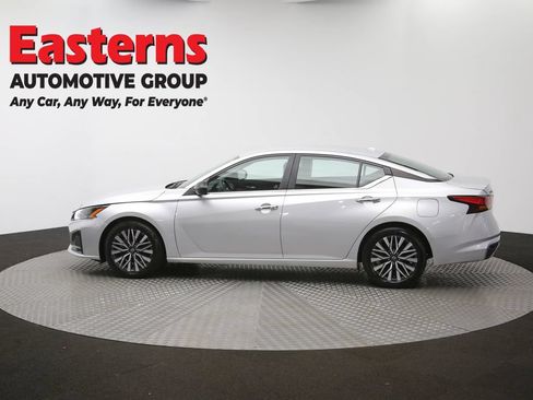Used 2024 Nissan Altima 2.5 SV FWD image 60