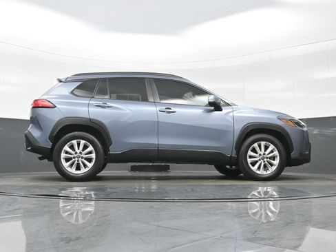 Used 2022 Toyota Corolla Cross LE FWD image 32