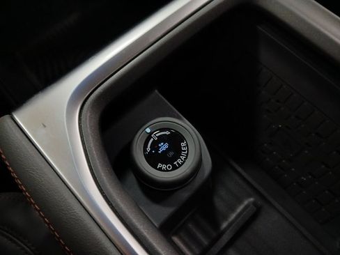 New 2025 Ford Expedition Active image 21