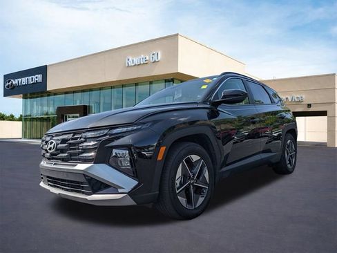 Certified 2025 Hyundai Tucson SEL FWD image 8