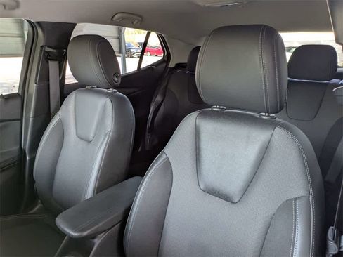 Used 2022 Buick Encore GX Select w/ Sport Touring Package image 7