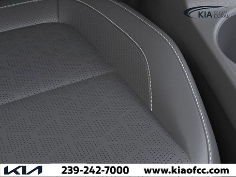 New 2026 Kia Seltos EX FWD image 24