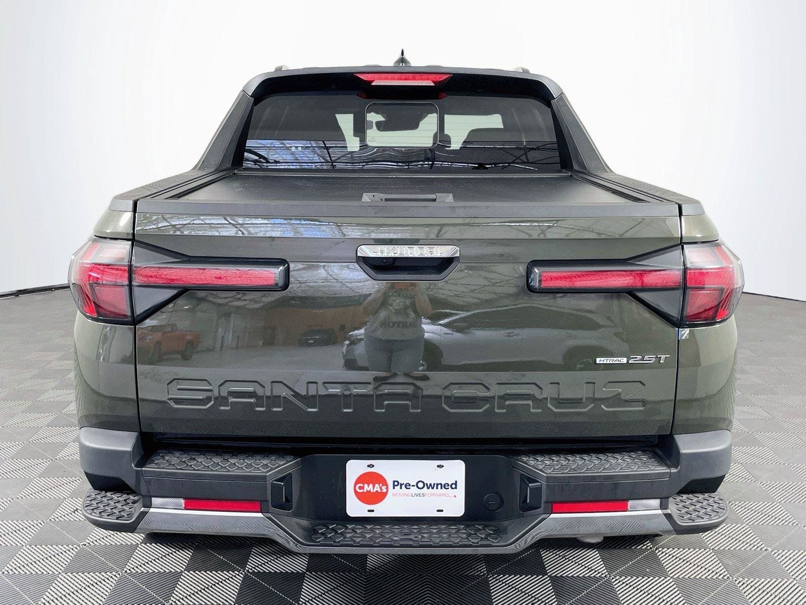 Certified 2025 Hyundai Santa Cruz Limited AWD/4WD image 9