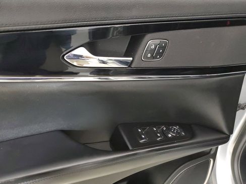 Used 2023 Lincoln Nautilus FWD image 19