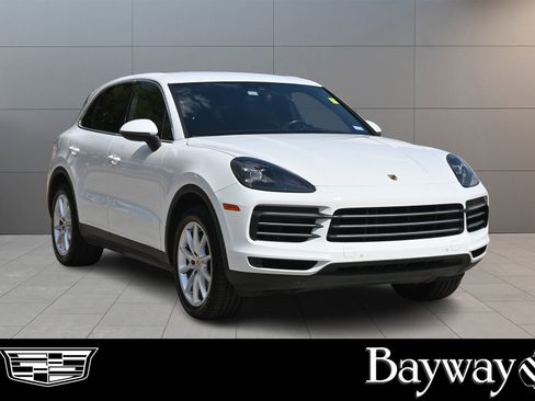 Used 2019 Porsche Cayenne image 3