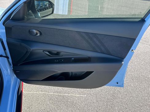 Used 2025 Hyundai Elantra N image 18