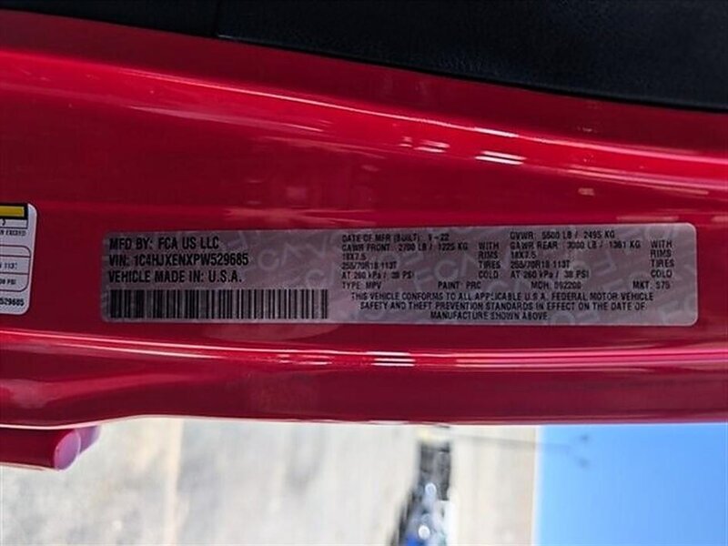 Used 2023 Jeep Wrangler Unlimited Sahara w/ Cold Weather Group AWD/4WD image 33