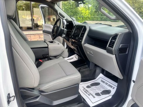 Used 2022 Ford F250 XL w/ Power Equipment Group image 17