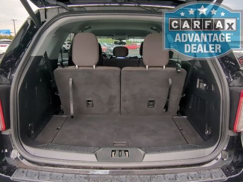 Used 2022 Ford Explorer XLT image 23