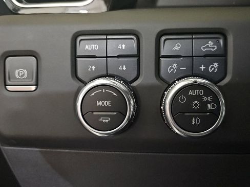 Certified 2023 GMC Sierra 1500 Denali image 31