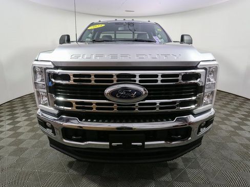 Used 2023 Ford F250 XLT image 4