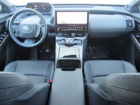 Used 2023 Toyota bZ4X Limited image 3