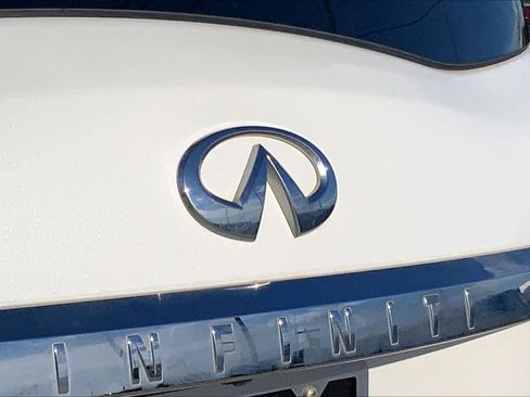 Used 2019 INFINITI QX80 Luxe w/ Proassist Package RWD image 31