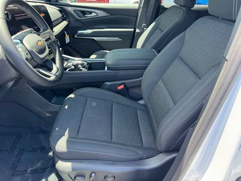 New 2026 Chevrolet Traverse LT FWD image 17